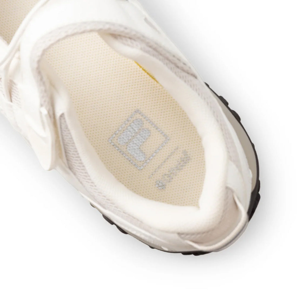 フィラ エシャッペブイシーブイ2 FILA ECHAPPE VC v2 Cub/Oat Milk/Silver レディース スニーカー FW0104389-217