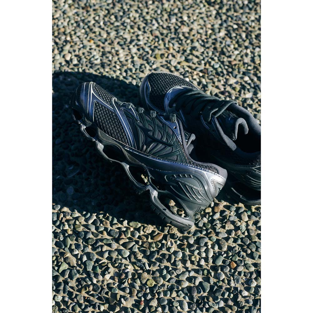 ミズノ MIZUNO WAVE PROPHECY LS ブラック×ブラック×メタリックグレー メンズ レディース スニーカー D1GA251103