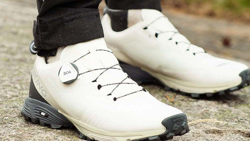秋の雨対策に。今おすすめのGORE-TEX・防水スニーカー5選