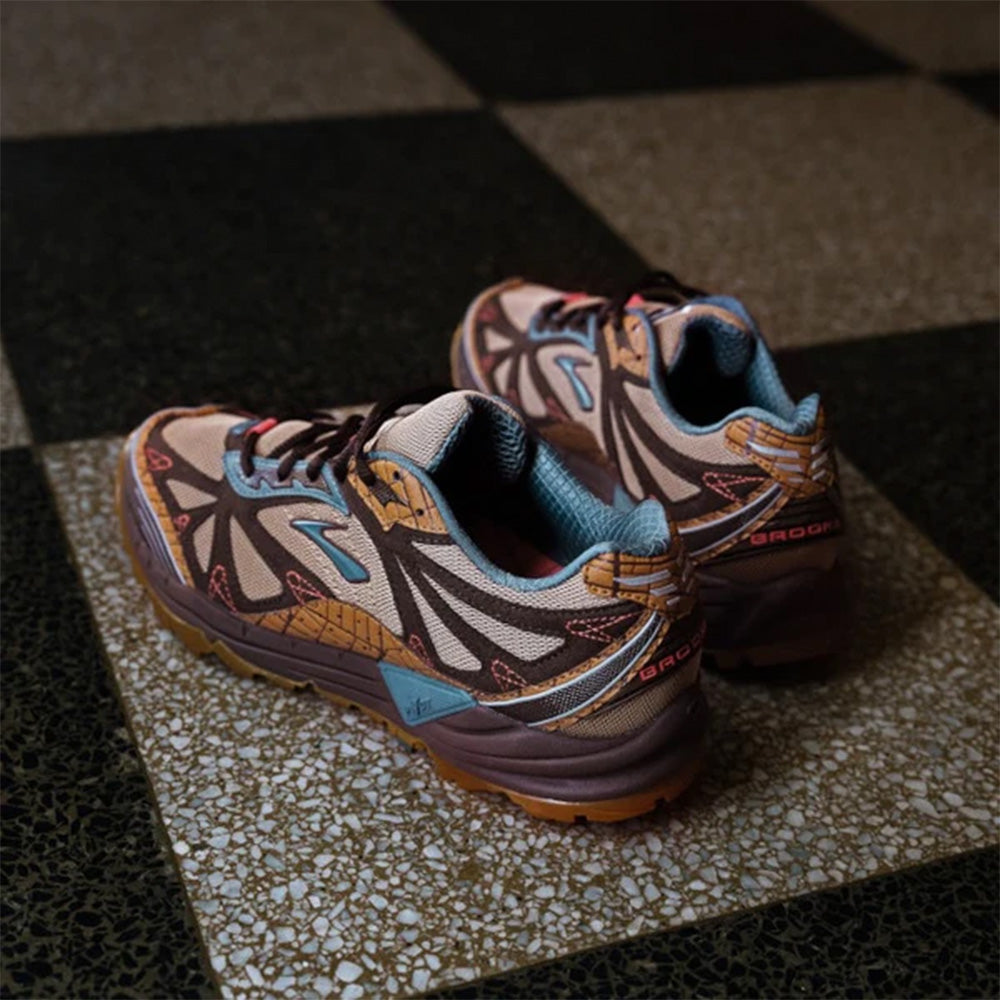 ブルックス ステープル×カスケディア１ BROOKS STAPLE x Cascadia 1 ブラウン メンズ スニーカー STP-5333-BR