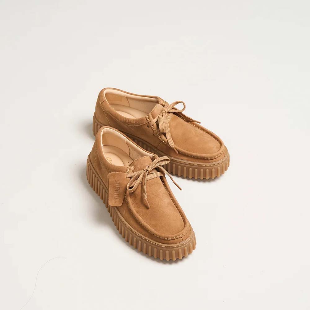 クラークス トーヒルビー Clarks Torhill Bee ライトタンヌバック レディース シューズ 26172084
