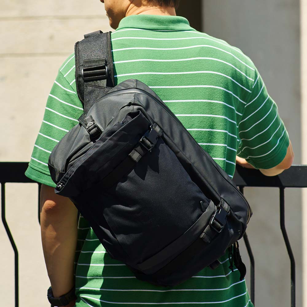 クローム カデット マックス スリング バッグ CHROME KADET MAX SLING BAG BLACK XRF バッグ メッセンジャーバッグ ★耐水 15L BG351BXRF
