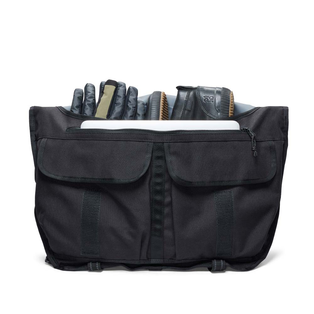 クローム CTZ 24L メッセンジャー CHROME CTZ 24L MESSENGER BLACK バッグ メッセンジャーバッグ ★★防水 BG380BK