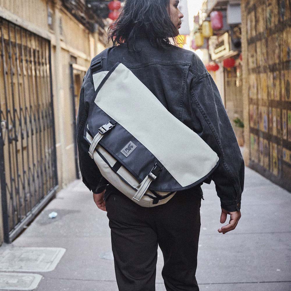 クローム CTZ 24L メッセンジャー CHROME CTZ 24L MESSENGER BLACK XRF バッグ メッセンジャーバッグ ★★防水 BG380BXRF