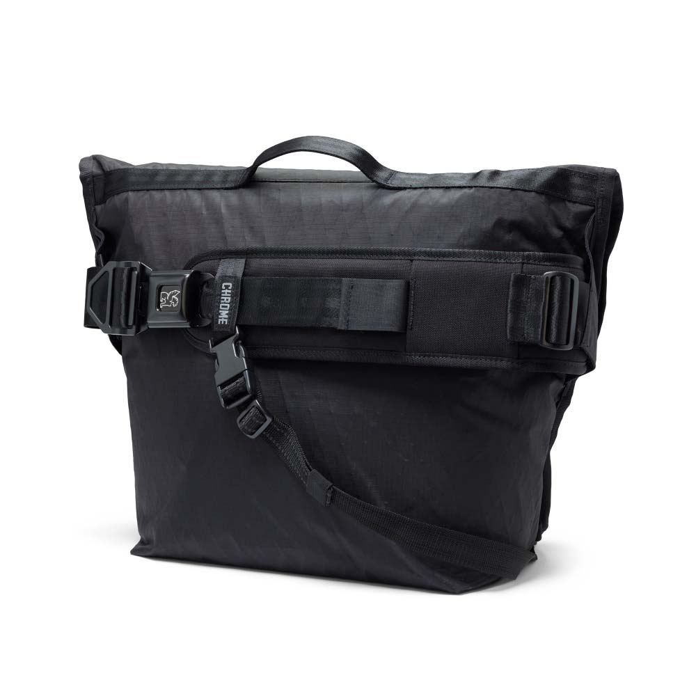クローム CTZ 15L メッセンジャー CHROME CTZ 15L MESSENGER BLACK XRF バッグ メッセンジャーバッグ ★★防水 15L BG381BXRF