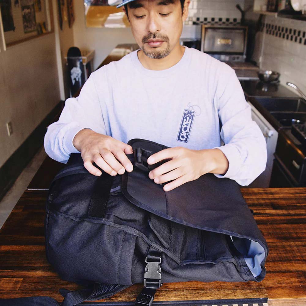 クローム ワルシャワ 30L パック CHROME WARSAW 30L PACK BLACK XRF バッグ バックパック ★★防水 30L BG390BXRF