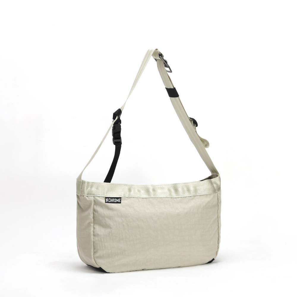 クローム ニュースペーパーメッセンジャー スモール CHROME NEWSPAPER MESSENGER SM SANDSTONE バッグ メッセンジャーバッグ ★耐水 JP198SDST