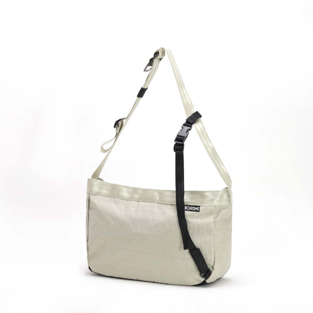 クローム ニュースペーパーメッセンジャー スモール CHROME NEWSPAPER MESSENGER SM SANDSTONE バッグ メッセンジャーバッグ ★耐水 JP198SDST