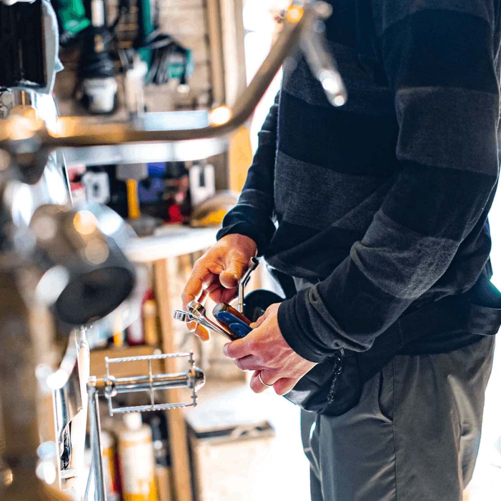 ZIPTOP WAISTPACK 使用例・機能説明（別カラーの参考画像）