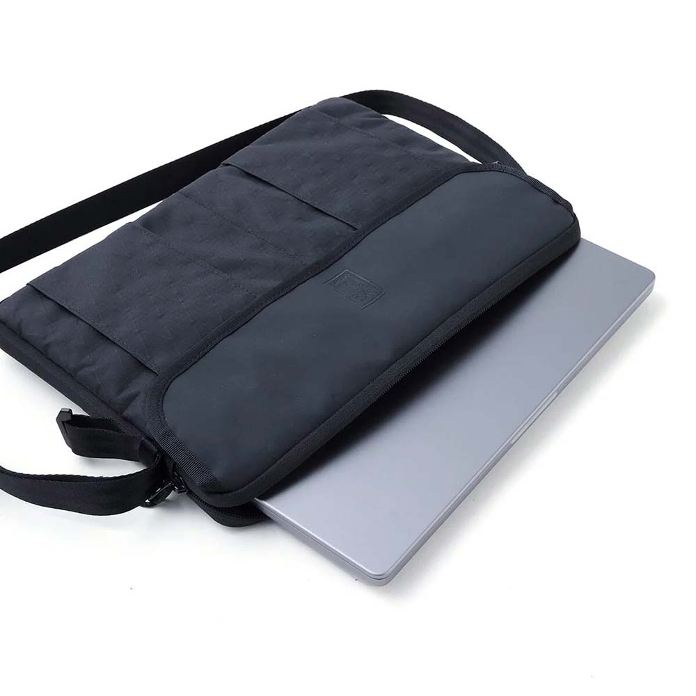 クローム ラップトップ スリーブ CHROME LAPTOP SLEEVE BLACK X バッグ アクセサリー AC255BLKX
