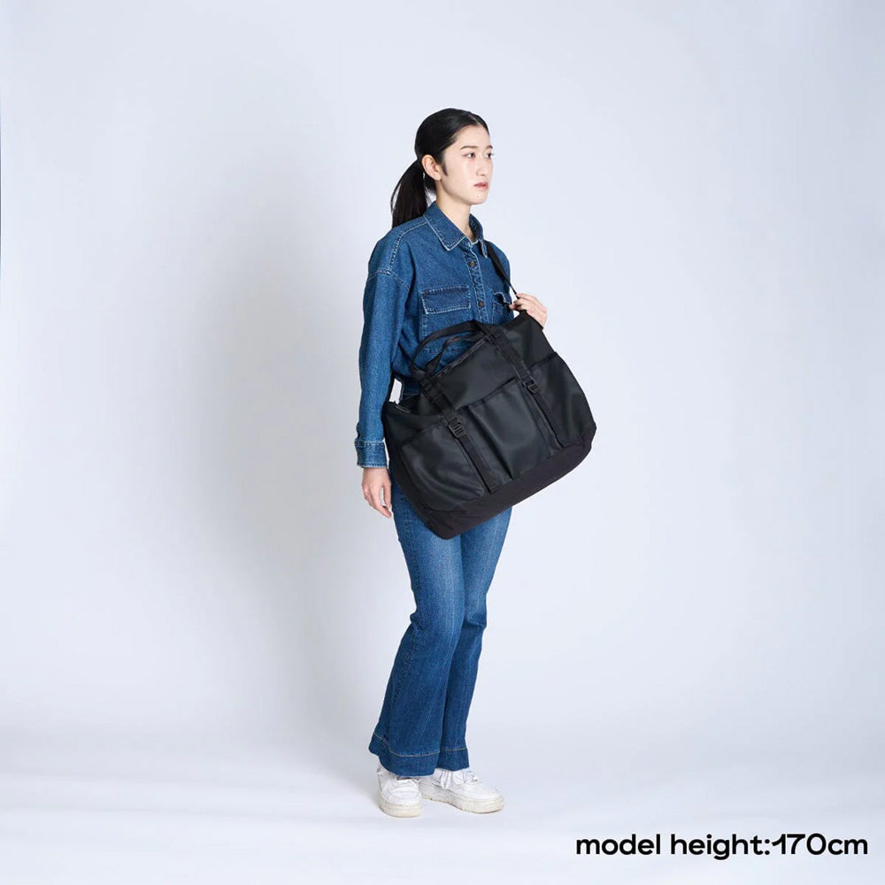 クローム グローサリー トート メッセンジャー 28L CHROME GROCERY TOTE MSNGR 28L BLACK CRINKLE バッグ類 メッセンジャーバッグ BJ004BCNL