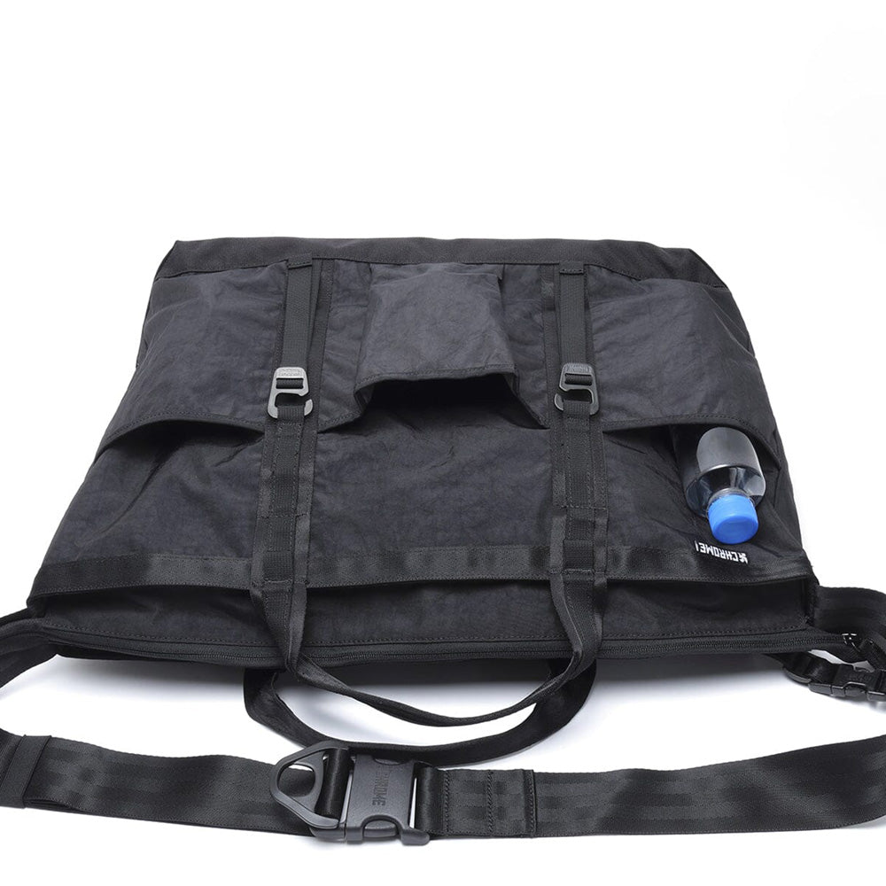 クローム グローサリー トート メッセンジャー 28L CHROME GROCERY TOTE MSNGR 28L BLACK CRINKLE バッグ類 メッセンジャーバッグ BJ004BCNL
