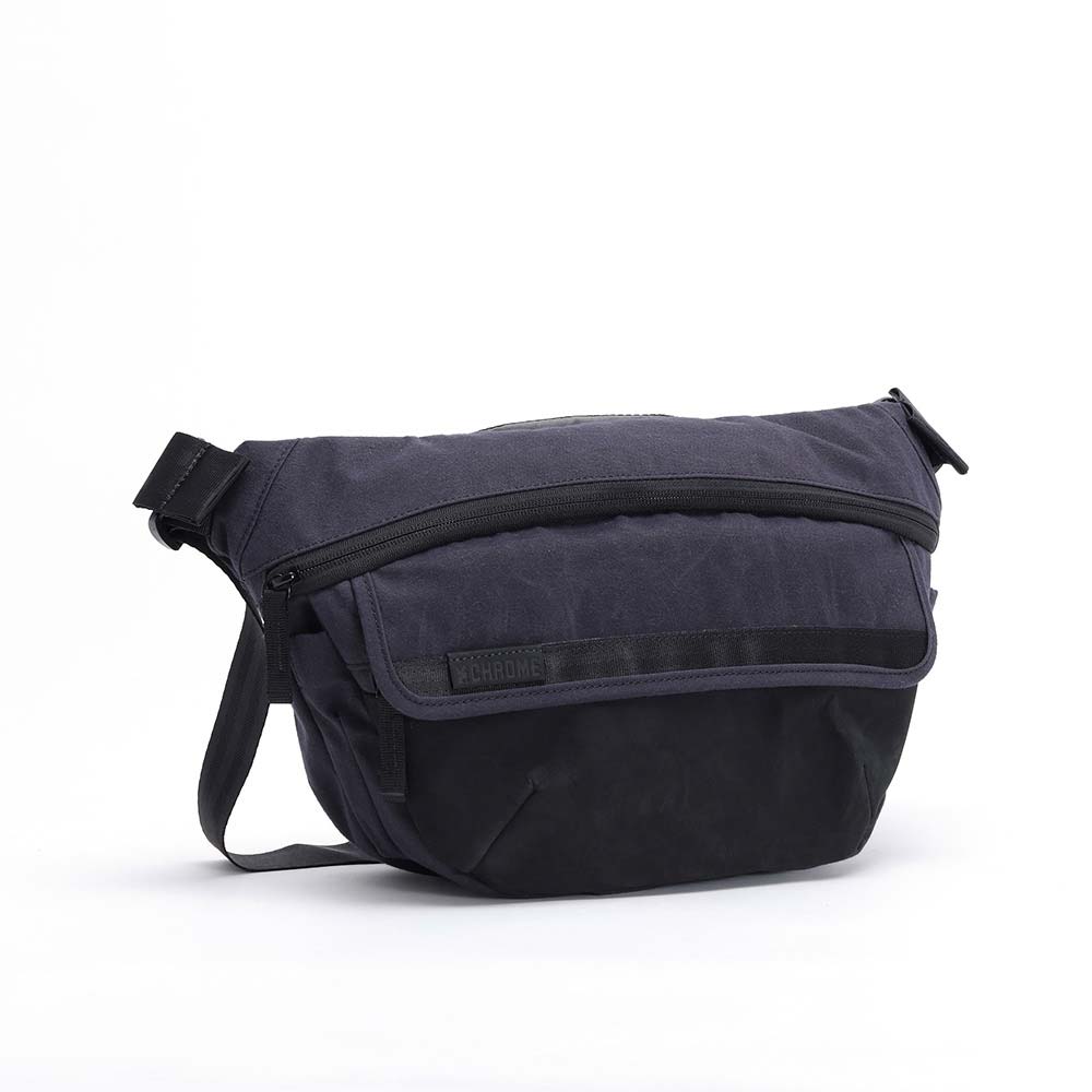 クローム ボット フリップ スリング 5L CHROME BOT FLAP SLING 5L BLACK CANVAS LEATHER バッグ スリングバッグ ★耐水 BJ009BCVL