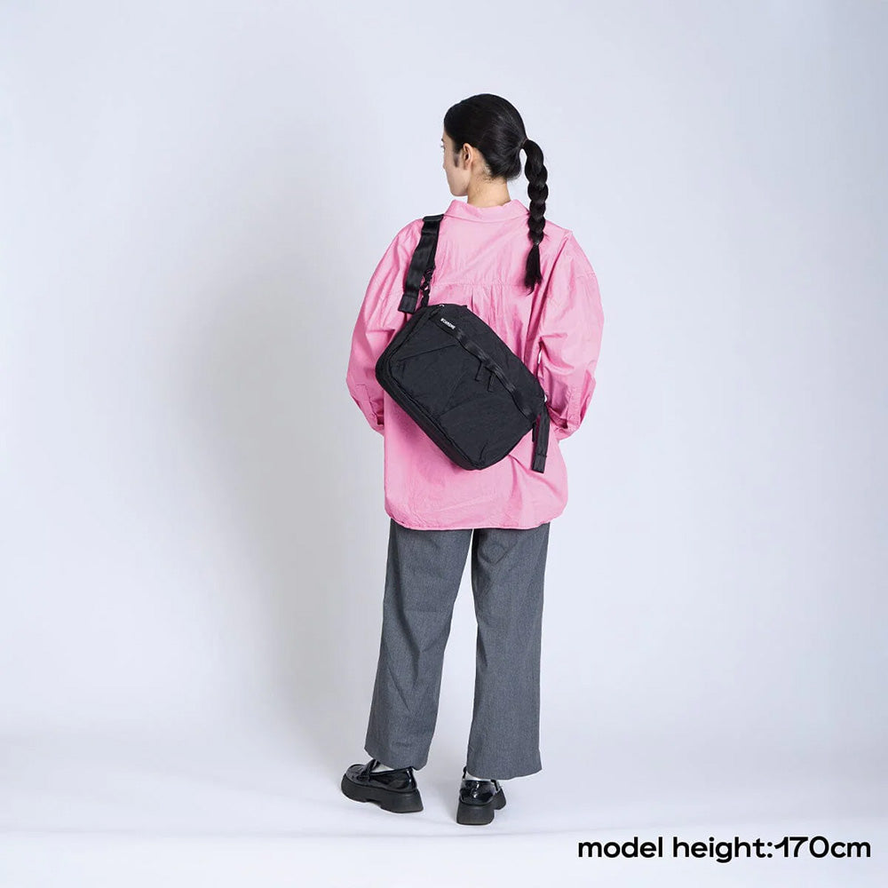 クローム パック ショルダー 12L CHROME PAC SHOULDER 12L MATTE BLACK バッグ スリングバッグ ★耐水 BJ011MABK