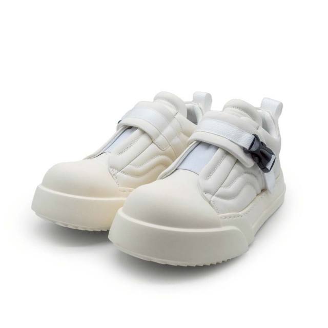ディストーション ファットトゥ バックル DISTORTION FATTOE BUCKLE White メンズ レディース スニーカー DIS26F0017-WHT