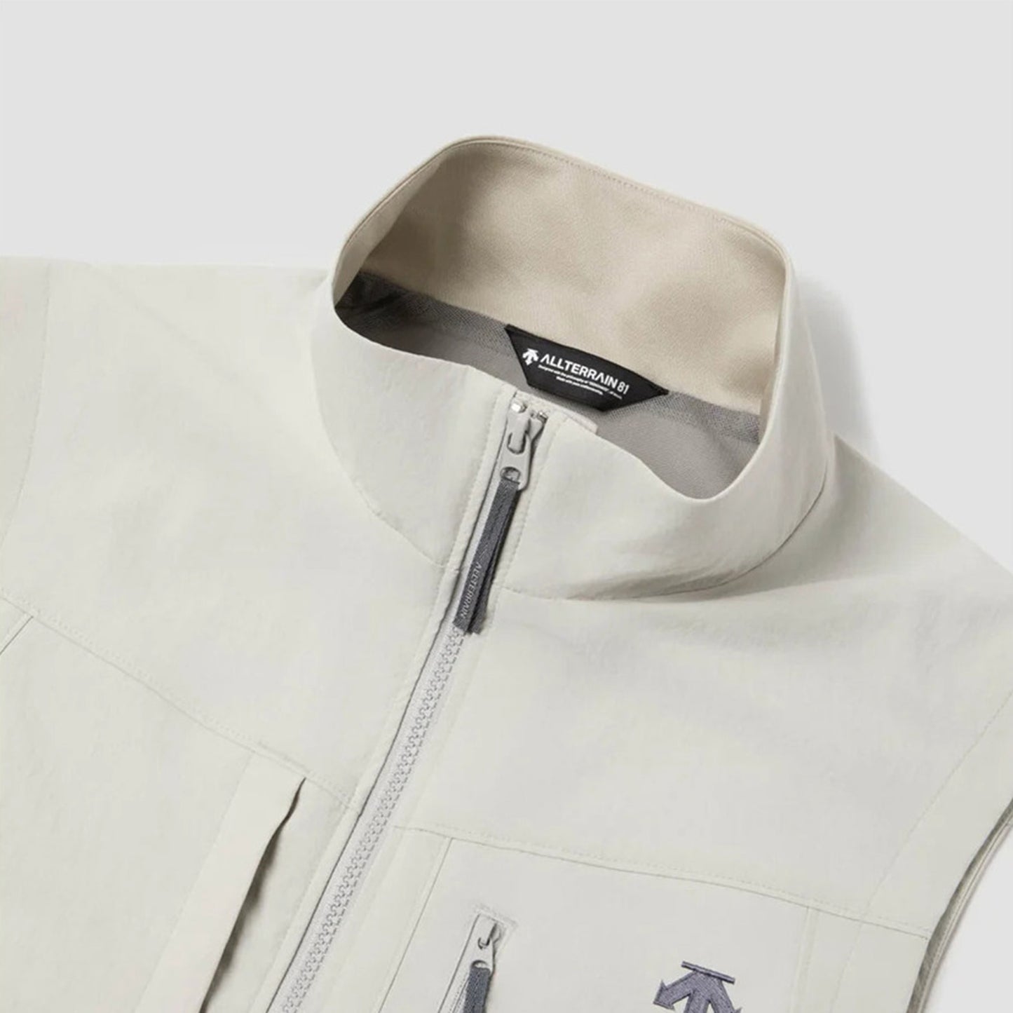 デサント ウーブンタスランベスト DESCENTE WOVEN TASLAN VEST ブラック メンズ ジャケット DO6SVE01M-BK00