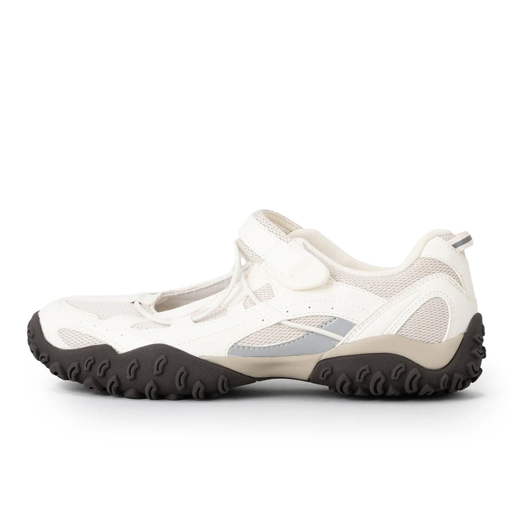 フィラ エシャッペブイシーブイ2 FILA ECHAPPE VC v2 Cub/Oat Milk/Silver レディース スニーカー FW0104389-217