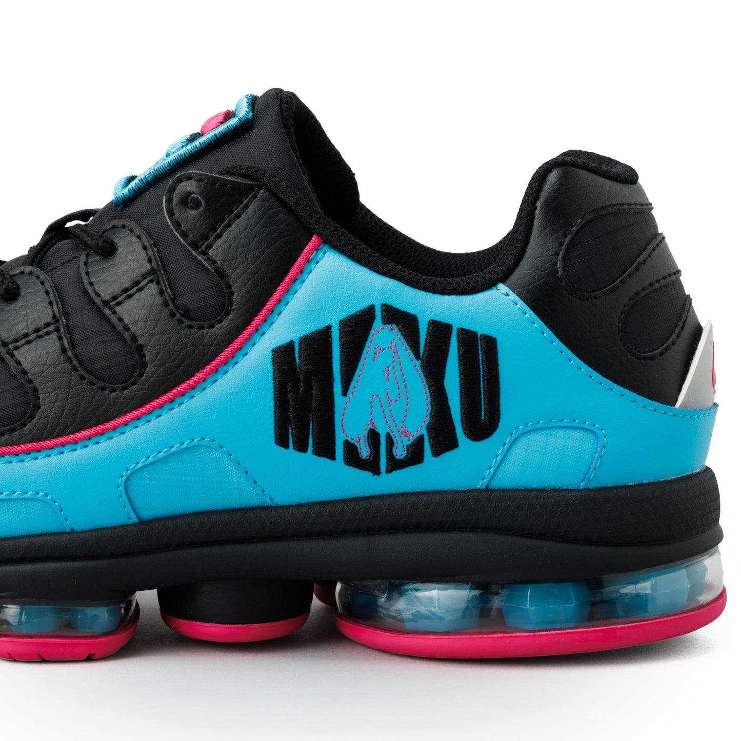 フィラ 初音ミク FILA SILVER TRAINER× MIKU BLACK/BLUE/PINK メンズ レディース スニーカー 108470-001