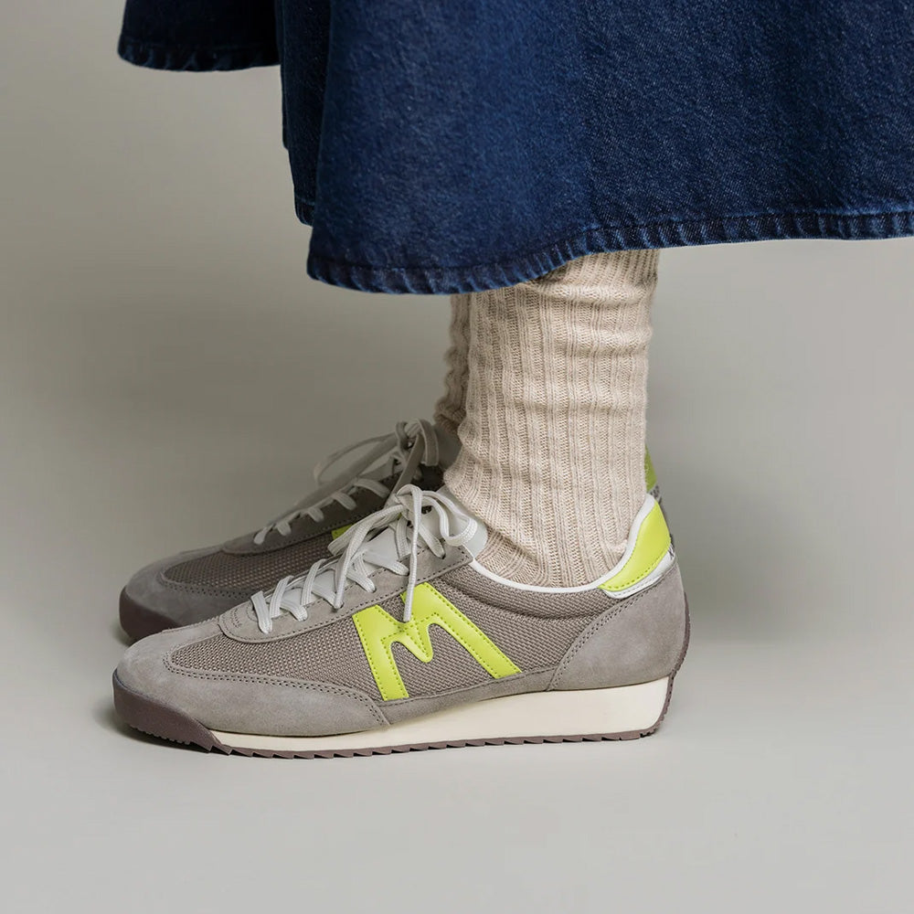 カルフ メスタリ 76 KARHU MESTARI 76 DESERT TAUPE / WILD LIME レディース スニーカー KH805110