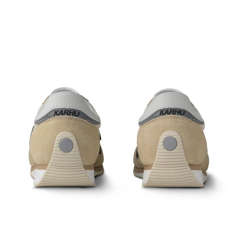 カルフ メスタリ 76 KARHU MESTARI 76 BOULDER / JET BLACK メンズ レディース スニーカー KH805102