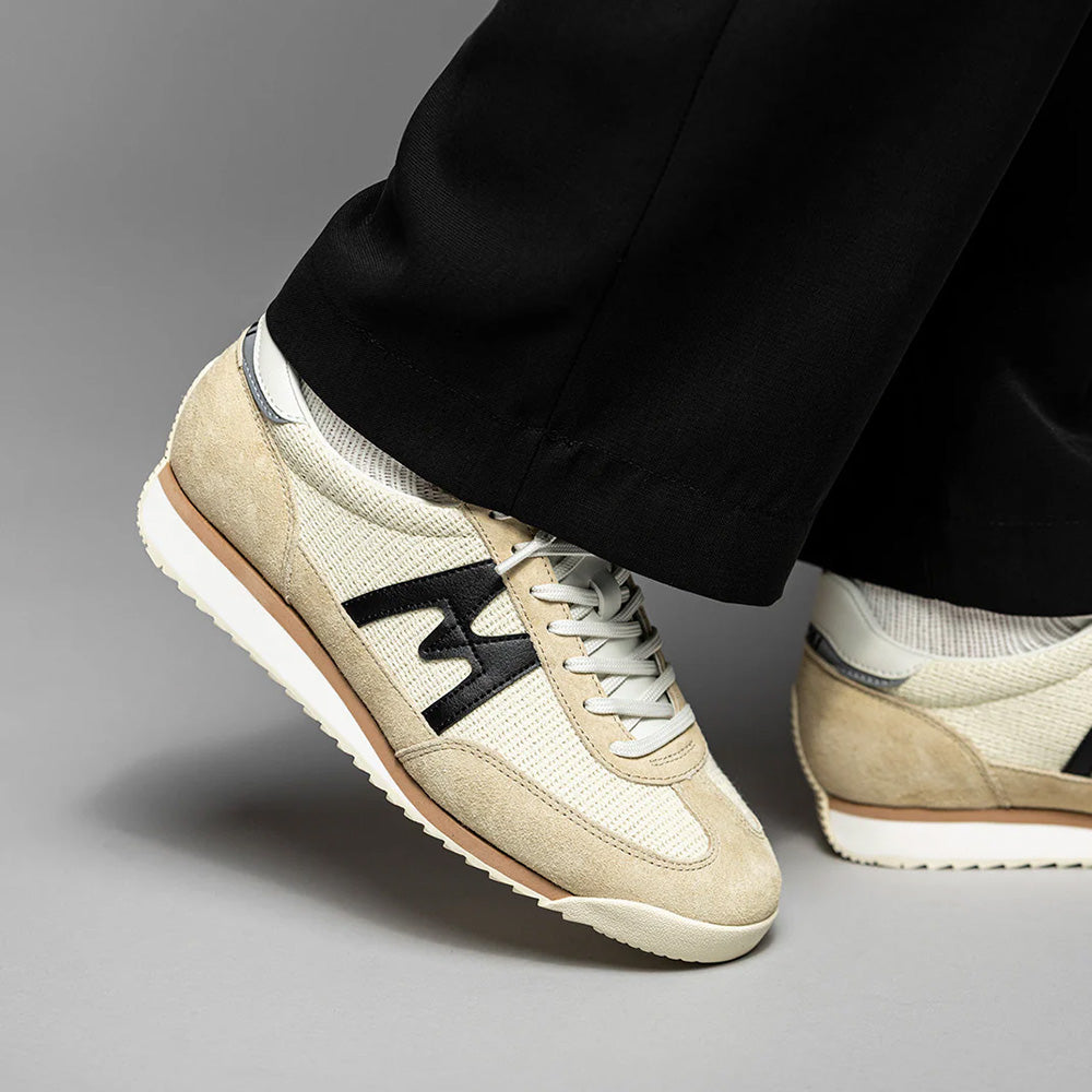 カルフ メスタリ 76 KARHU MESTARI 76 BOULDER / JET BLACK メンズ レディース スニーカー KH805102