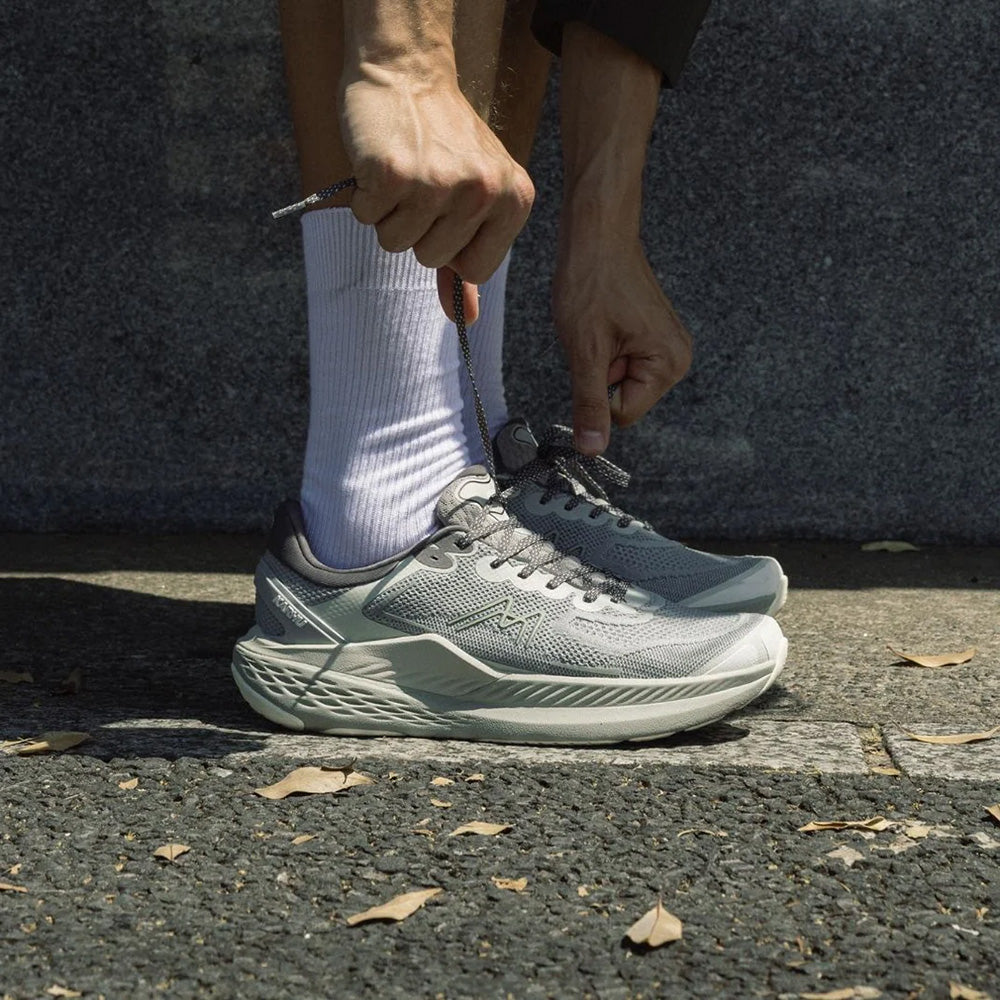 カルフ メスタリ ラン LS KARHU MESTARI RUN LS DRIZZLE / ALFALFA メンズ レディース スニーカー KH880001