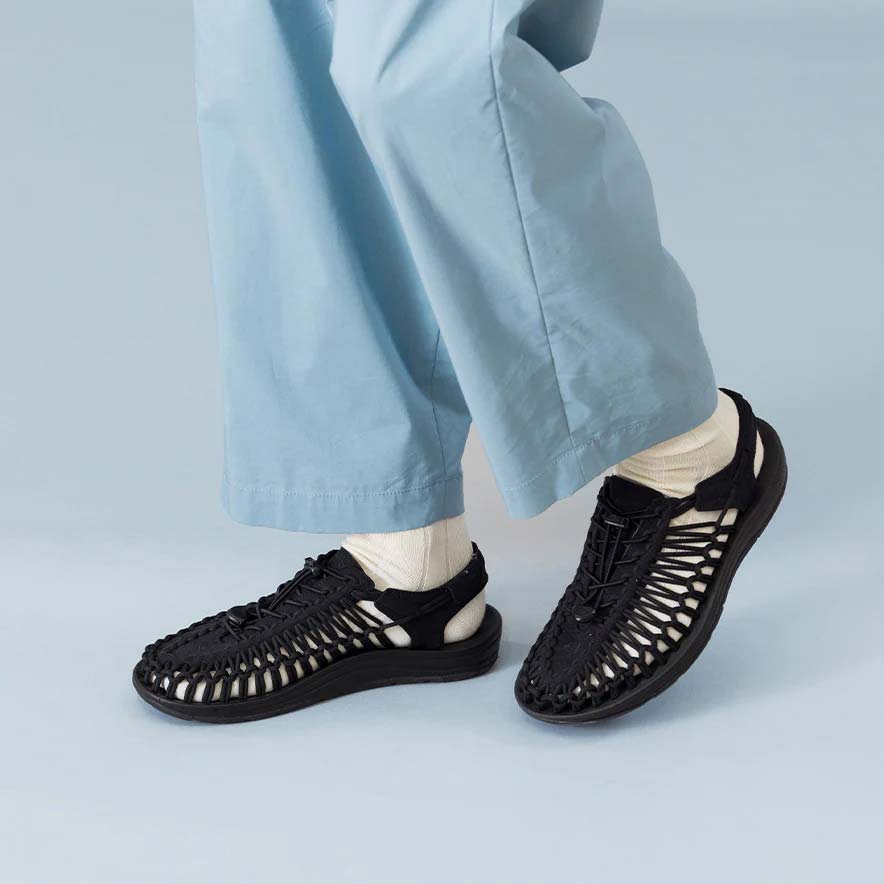 キーン ユニーク KEEN UNEEK M-Black/Black メンズ サンダル 1014097