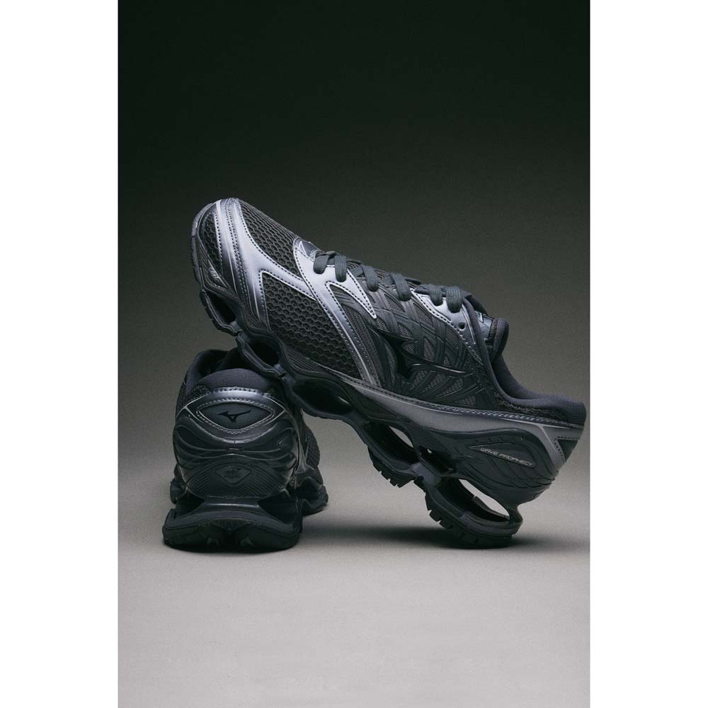 ミズノ MIZUNO WAVE PROPHECY LS ブラック×ブラック×メタリックグレー メンズ レディース スニーカー D1GA251103