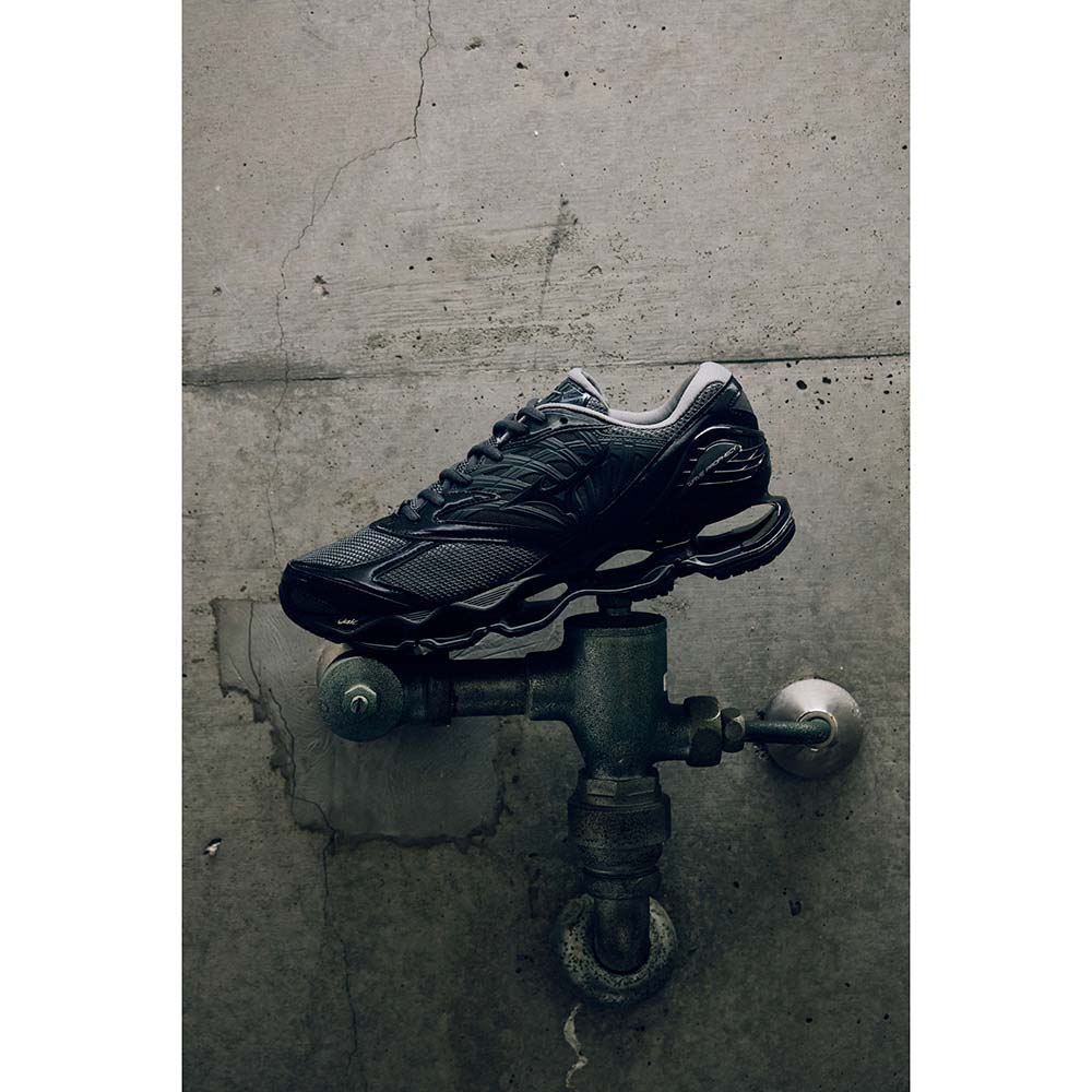 ミズノ MIZUNO WAVE PROPHECY LS グレー×ブラック×ダークグレー メンズ スニーカー D1GA333705