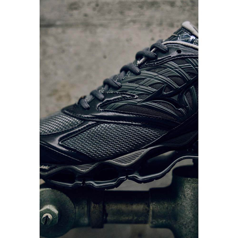 ミズノ MIZUNO WAVE PROPHECY LS グレー×ブラック×ダークグレー メンズ スニーカー D1GA333705