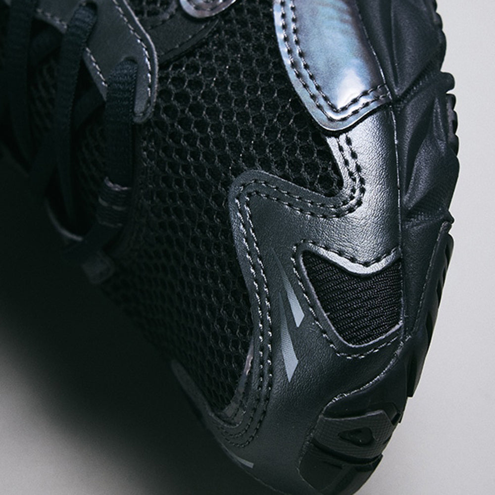 ミズノ MIZUNO WAVE RIDER 10 ブラック×ブラック×メタリックグレー メンズ スニーカー D1GA243108