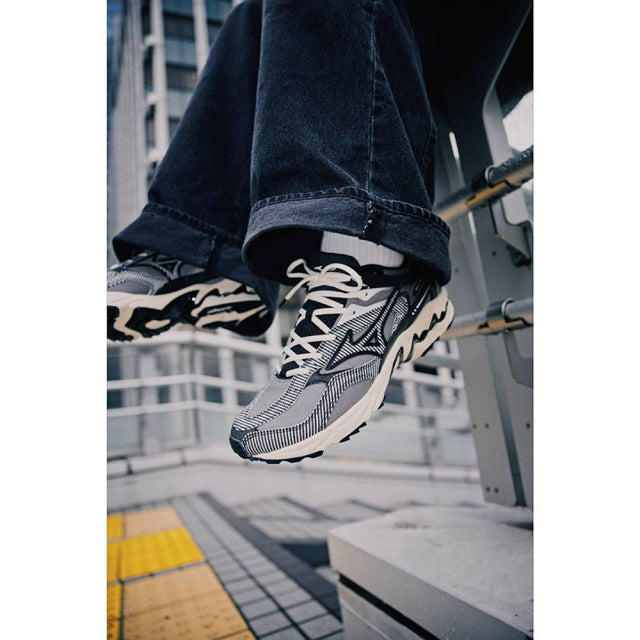 MIZUNO WAVE MG4 LS SW 02:グレー×ブラック×ベージュ D1GD263102 画像11