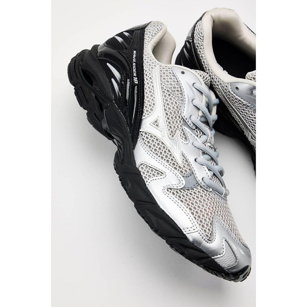 ミズノ ウエーブライダー 10 MIZUNO WAVE RIDER 10 02：シルバー×オフホワイト×ブラック メンズ レディース スニーカー D1GA261602