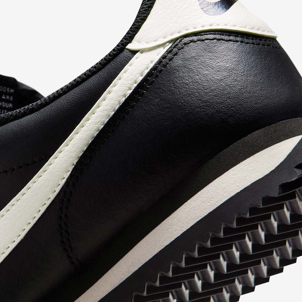 ナイキ ウィメンズ コルテッツ レザー NIKE WMNS CORTEZ LEATHER ブラック/ペールアイボリー レディース スニーカー DN1791-006