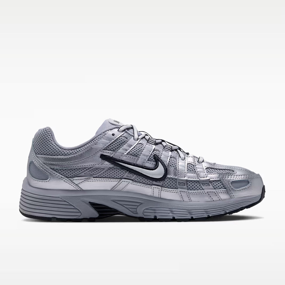 ナイキ P-6000 NIKE P-6000 ウルフグレー/メタリックシルバー/オフノワール/オフホワイト レディース スニーカー BV1021-022