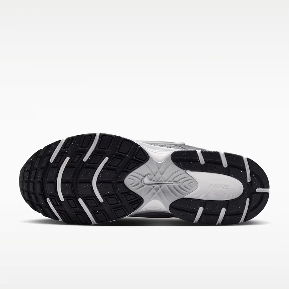 ナイキ V5 RNR NIKE V5 RNR パーティクルグレー/フラットピューター/プラチナムティント/ライトスモークグレー メンズ スニーカー IO7835-004