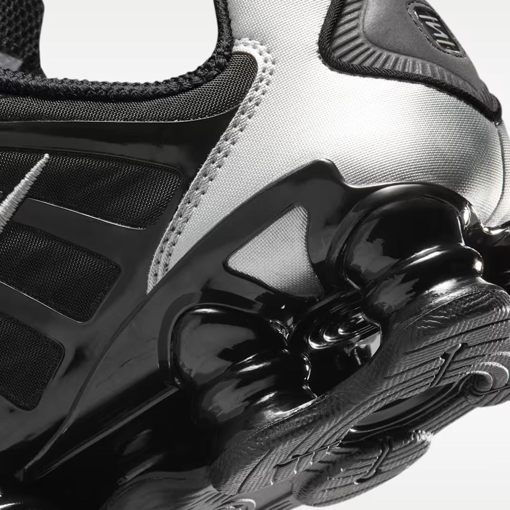 ナイキ ショックス TL NIKE SHOX TL ブラック/メタリックシルバー メンズ レディース スニーカー AR3566-008