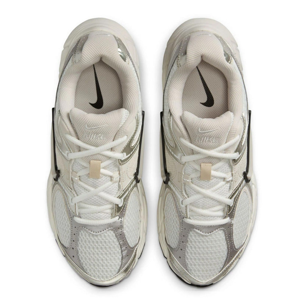 ナイキ V5 RNR NIKE WS V5 RNR サミットホワイト/ライトオールウッドブラウン-セイル-ブラック-バストグレー レディース メンズ スニーカー HQ7901-104
