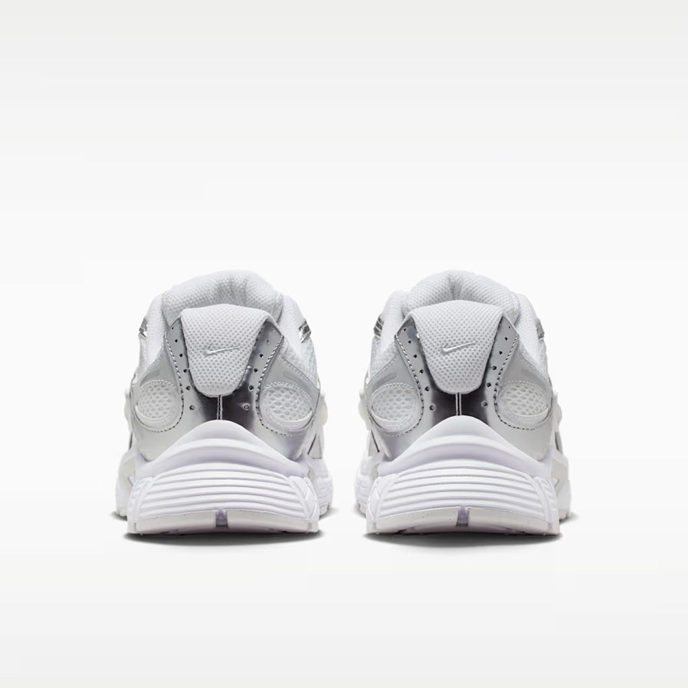 ナイキ V5 RNR NIKE V5 RNR ホワイト/メタリックプラチナム/ピュアプラチナム/メタリックシルバー メンズ レディース スニーカー HQ7901-112