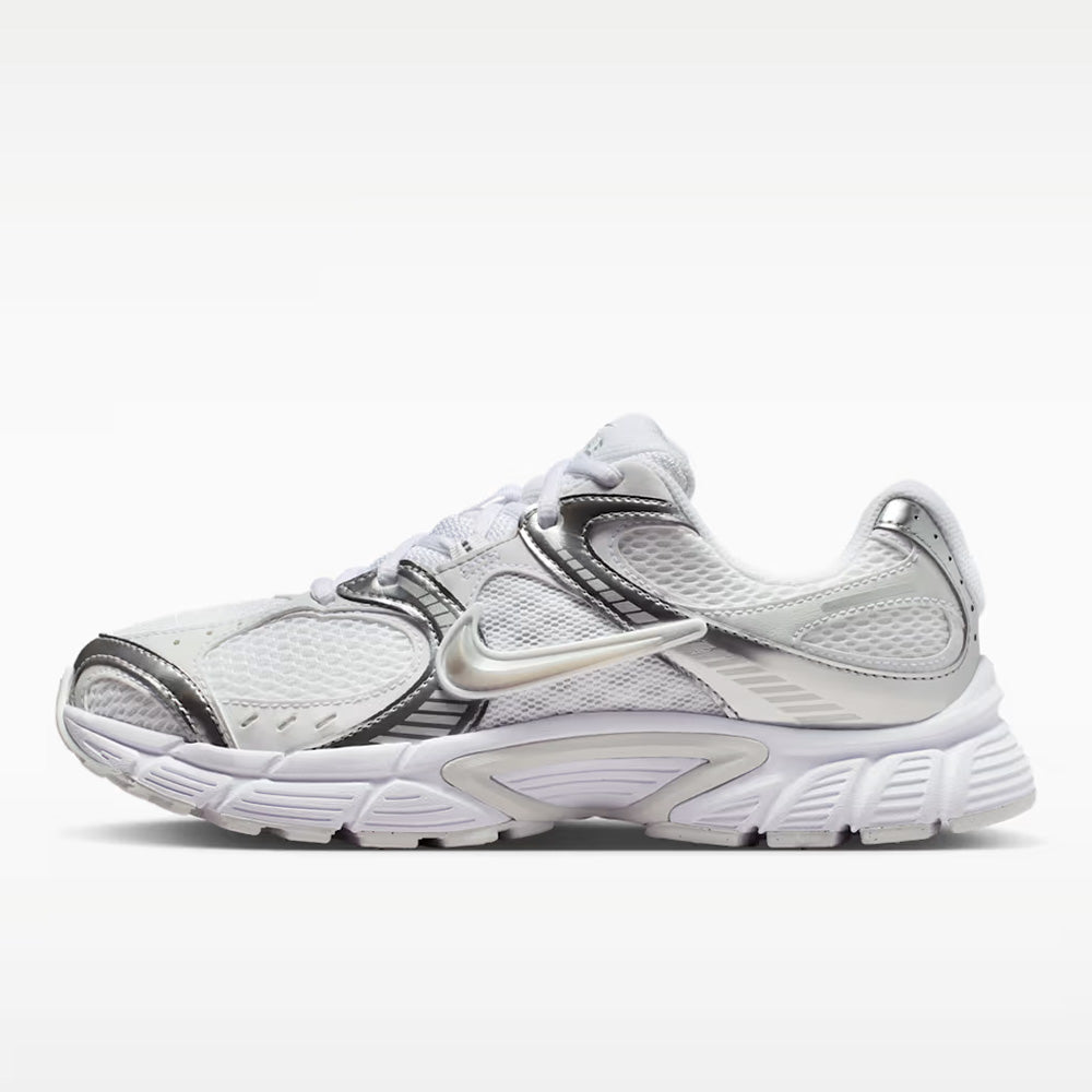 ナイキ V5 RNR NIKE V5 RNR ホワイト/メタリックプラチナム/ピュアプラチナム/メタリックシルバー メンズ レディース スニーカー HQ7901-112