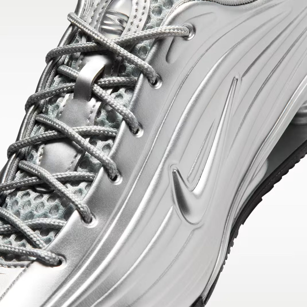 ナイキ ショックス Z NIKE SHOX Z シルバー/ブラック/メタリックシルバー レディース スニーカー IO7843-002