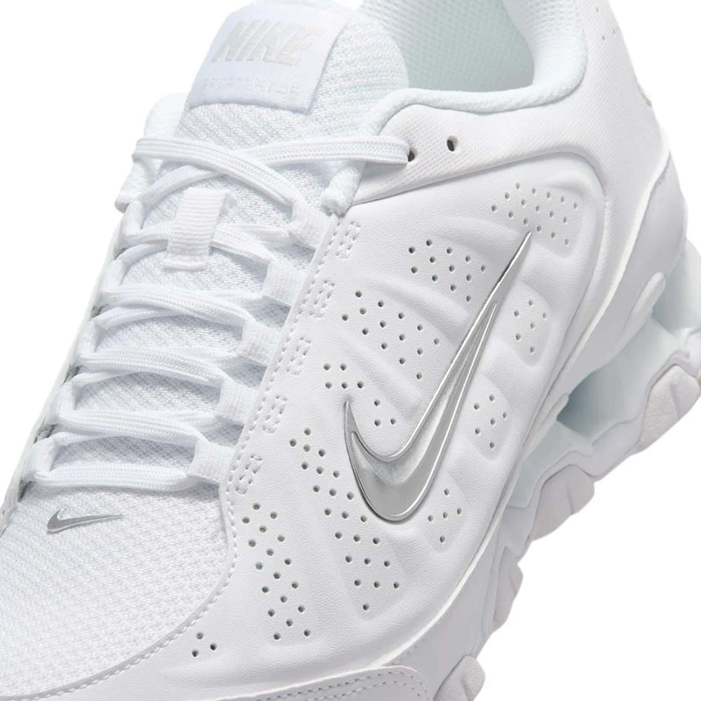 ナイキ リアックス 8 NSW SL NIKE REAX 8 NSW SL ホワイト/メタリックシルバー レディース スニーカー IR1458-102