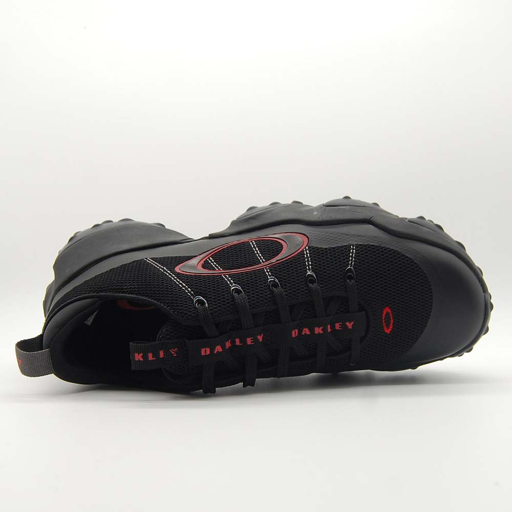 オークリー エッジ フレックス OAKLEY EDGE FLEX BLACKOUT メンズ スニーカー FOF100538-02E