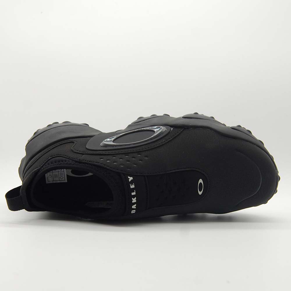 オークリー エッジ アイコン OAKLEY EDGE ICON BLACKOUT メンズ スニーカー FOF100539-02E