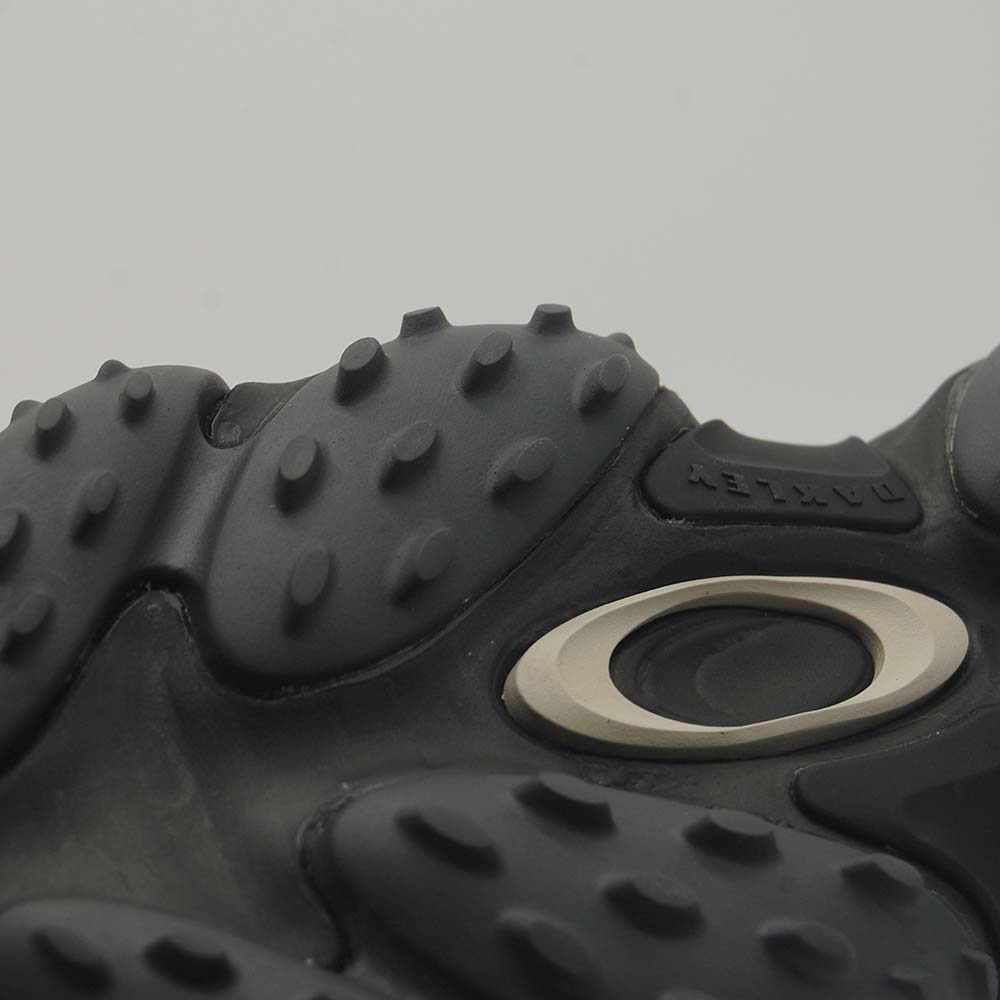 オークリー エッジ アイコン OAKLEY EDGE ICON BLACKOUT メンズ スニーカー FOF100539-02E