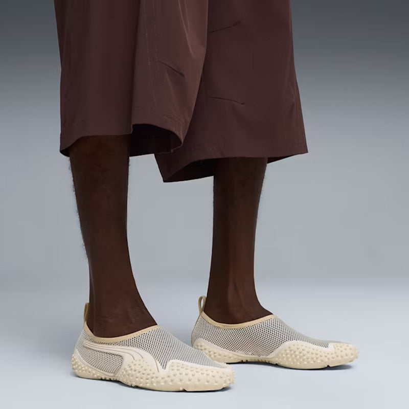 プーマ モストロ フレックス メッシュ PUMA MOSTRO FLEX MESH Warm White-Light Sand メンズ レディース スニーカー 403214-02