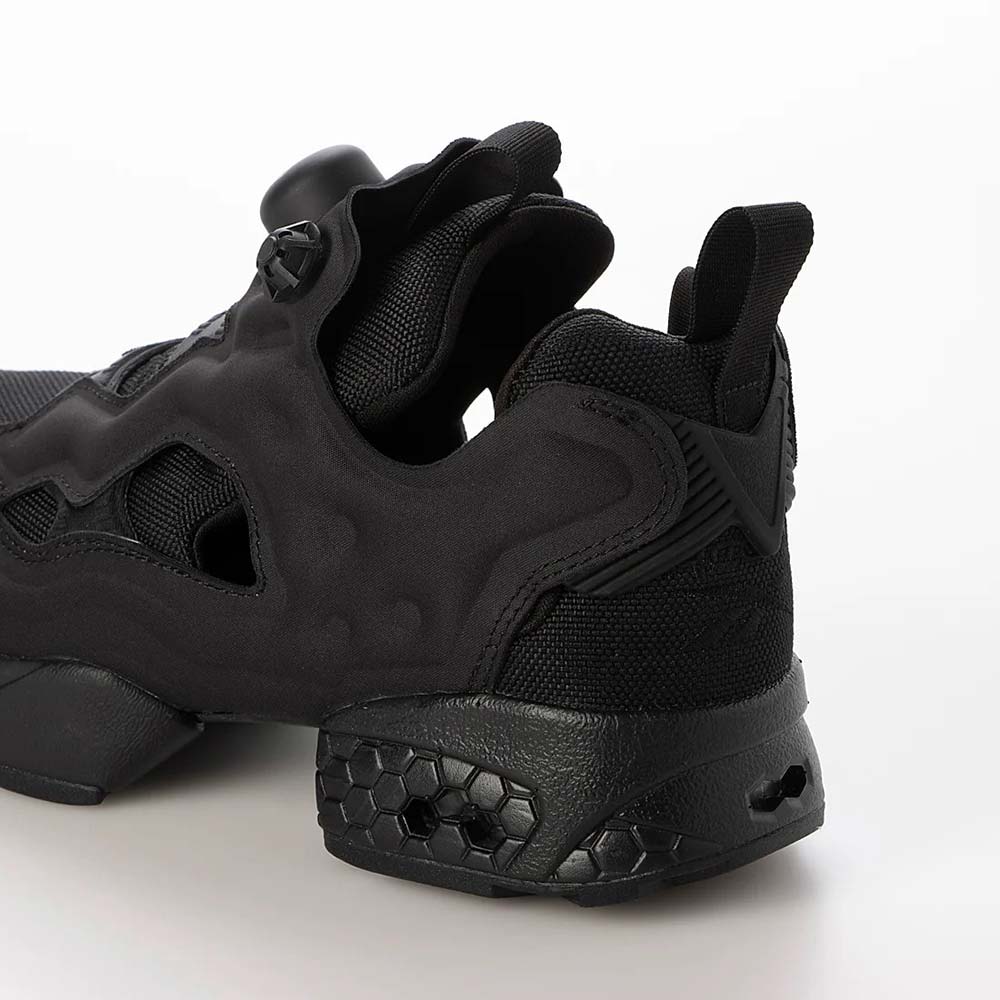 リーボック インスタポンプフューリー 94 Reebok INSTAPUMP FURY 94 ブラック メンズ レディース スニーカー 100211659