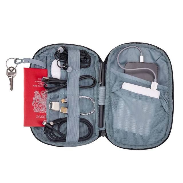 スーリー 中型電子機器オーガナイザー ブラック THULE Subterra 2 Powershuttle Black バッグ アクセサリー 3205040