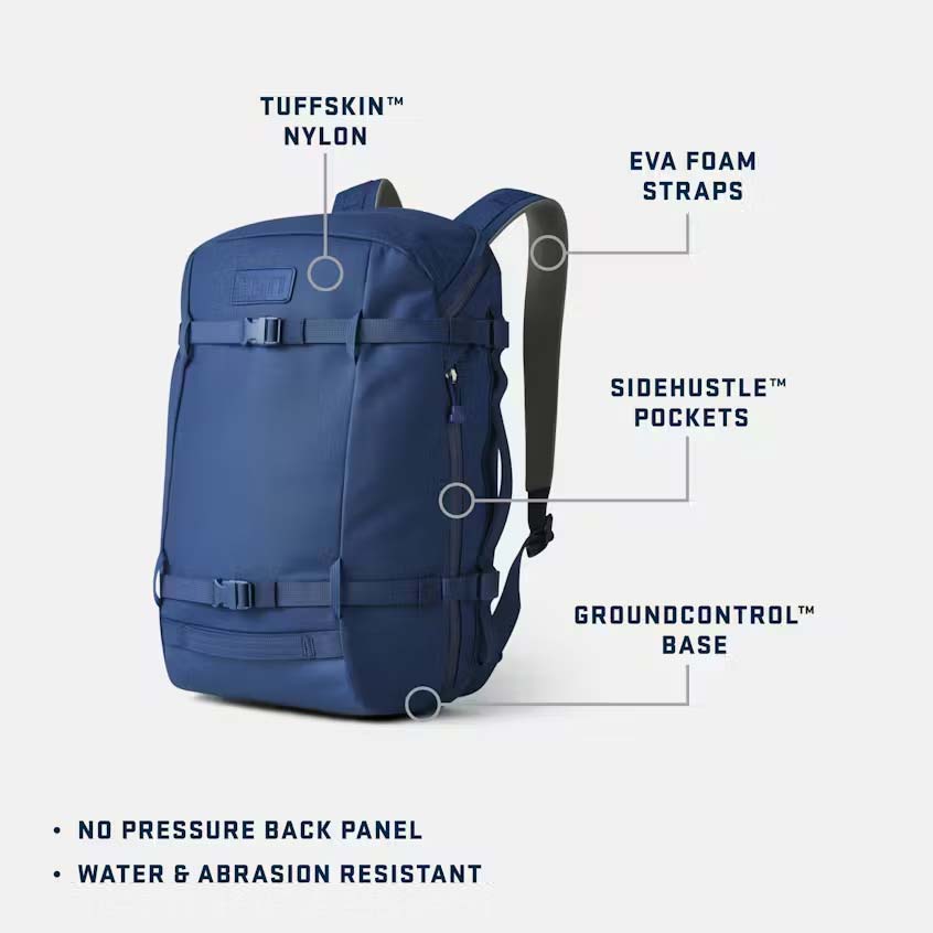 CROSSROADS 22L CARRY ON BACKPACK 使用例・機能説明（別カラーの参考画像）
