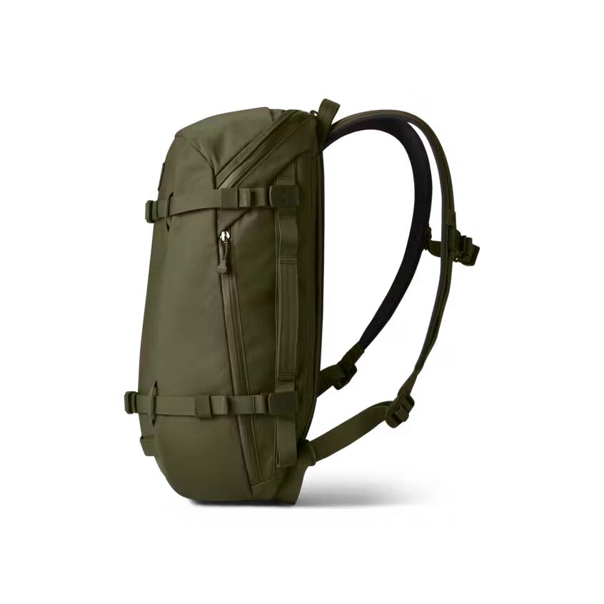 イエティ YETI CROSSROADS 22L CARRY ON BACKPACK OLIVE バッグ類 バックパック 26010000353